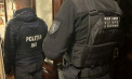 Percheziții în Chișinău, Călărași, Căușeni și Orhei: Convingeau oamenii să investească într-o bursă de valori inexistentă. Unele victime au pierdut peste 500 de mii de lei - VIDEO