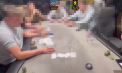 Percheziții într-un local din capitală unde se organiza săptămânal jocuri de noroc de tip „poker”: Participanților li se punea la dispoziție droguri. Momentul descinderilor mascaților de la Fulger  - VIDEO
