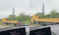 Accident în capitală: Un camion a derapat și a ajuns într-un șanț - VIDEO