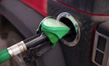 Vești bune pentru șoferi: Carburanții se ieftinesc și în weekend. Noile prețuri stabilite de ANRE pentru benzină și motorină - FOTO