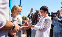 Oaspeți europeni în inima Moldovei: Marta Kos a gustat din bucatele tradiționale moldovenești, a dansat și a explorat viața la sat - VIDEO
