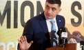 Un avocat vrea să îi reprezinte gratis pe cei care vor să-l dea în judecată pe Simion pentru că a promis case la 35.000 euro