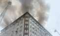 Incendiul de la Durlești, lichidat după mai bine de 12 ore. Circa 1.500 metri patrați din acoperișul blocului, distruși de flăcări