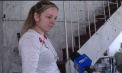 Cu lacrimi în ochi, sinistrații din Durlești caută printre ruine ce a mai rămas: „Nu știu, poate vesela” - VIDEO