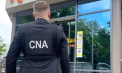 Concluzii medicale pe bani grei: Doi reprezentanți ai unei companii turistice și ai unei instituții medicale private din capitală, cercetați de CNA pentru eliberarea ilegală a actelor contra mită - VIDEO