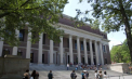 Un judecător a blocat temporar planul lui Trump de a interzice Universității Harvard să înscrie studenți străini