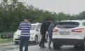 Șoferi, atenție la carosabilul umed. Un accident s-a produs la Bălți. Imagini surprinse de martori - VIDEO