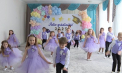 Dans, poezii și porumbei eliberați: Picii din Chișinău au spus „Adio, Grădiniță!”. Ce promisiuni au făcut aceștia înainte de a păși în clasa I - VIDEO

