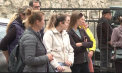 Locatarii blocului mistuit de flăcări de la Durlești, nemulțumiți de întârzierea acoperișului provizoriu au mers la autorități pentru a le cere socoteală : „Scaunele din primărie nu sunt ale dumneavoastră” - VIDEO