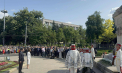 Nicușor Dan a depus flori la monumentul lui Ștefan cel Mare din capitală. Liderul român a fost întâmpinat în PMAN de zeci de oameni cu aplauze și drapelul României - VIDEO