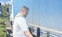 Un moldovean - reținut și arestat pentru că a ajutat un cetățean ucrainean să treacă ilegal frontiera: A fost ascuns în remorca unui camion de mare tonaj - VIDEO