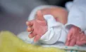 A chemat ambulanța, însă a născut acasă. O tânără din Telenești a adus pe lume o fetiță sănătoasă, fără să ajungă la maternitate 