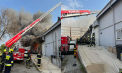 Incendiu la un depozit din capitală: Zona a fost cuprinsă de fum negru și dens. Pompierii lucrează pentru lichidarea flăcărilor - FOTO/ VIDEO