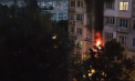 A luat foc o debara dintr-un bloc de locuit din capitală. Șaisprezece persoane - evacuate. Patru echipaje de salvatori au intervenit - FOTO/VIDEO