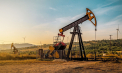 După atacurile SUA în Iran, piețele migrează spre active sigure. Se tem de un val de scumpiri masive la petrol
