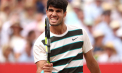 Carlos Alcaraz e campion la Queen's! La 22 de ani - 18 victorii consecutive, 21 de titluri în palmares. Carlos a doborât un nou record de precocitate - VIDEO