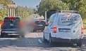 O persoană - lovită de o mașină, în timp ce traversa strada regulamentar. Momentul impactului, surprins de o cameră de bord - VIDEO