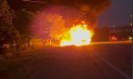 O mașină a luat foc la Dubăsari. Momentul cum aceasta arde ca o torță - surprins de martori: „Doamne ferește” - VIDEO