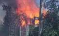 Incendiu de proporții în stânga Nistrului: Flăcările au mistuit mai multe construcții de vară. Cinci echipaje de pompieri au intervenit - VIDEO