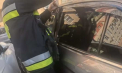 Un copil de 5 ani - salvat de pompieri, după ce a rămas blocat într-o mașină, în capitală. Ce a făcut mama micuțului - VIDEO