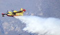 Italia, în flăcări. Incendii devastatoare în Toscana și Sardinia. Sute de turiști evacuați și zboruri deviate - VIDEO