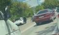 Accident în capitală. Un taxi s-a lovit violent cu o mașină. Imagini de la locul impactului - VIDEO