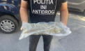 Droguri peste 1,5 milioane de lei, ascunse în colete aduse din Europa. Doi copii, implicați în schema de contrabandă