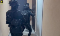Trei cetățeni străini - reținuți, după ce ar fi furat bunuri din locuințe, în capitală. Cum acționau aceștia - VIDEO