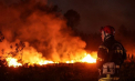 Europa, cuprinsă de un val puternic de incendii. Aproape o mie de pompieri luptă cu flăcările în Franța, iar în Croația focul pune în pericol o stațiune turistică populară - VIDEO