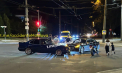 Accident nocturn în capitlă: Două mașini - avariate, după ce s-au lovit 