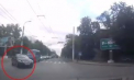 Un șofer de 24 de ani, surprins făcând manevre periculoase pe o stradă din Tiraspol. Tânărul a fost amendat - VIDEO

