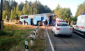 Tragedie pe calea ferată în Rusia: Un autocar turistic a fost spulberat de un tren. Un mort și 11 persoane rănite - VIDEO