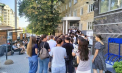 A început etapa de depunere a actelor în original: Viitorii studenți, cu emoții și speranțe, au format cozi la universitățile din țară - VIDEO