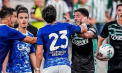 Bătaie ca-n filme în Como-Betis! S-au împărțit pumni ca la box! Un fotbalist și-a lovit coechipierul - VIDEO