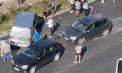 Trei mașini au fost avariate, după ce s-au lovit violent pe o stradă din capitală. Poliția și ambulanța au intervenit - FOTO/VIDEO
