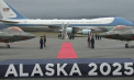 Avionul lui Trump a aterizat în Alaska, dar Putin întârzie: Casa Albă anunță că întâlnirea va fi în format restrâns - VIDEO