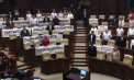 Mandatul noii componențe a Curții Constituționale începe între scandaluri, proteste și dezbateri aprinse în Parlament. Domnica Manole: „Acceptăm critica, dar nu atacurile la persoană” - VIDEO