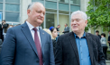 „Ce trebuie să mă bat în săbii cu Voronin?” Cum a reacționat Dodon, după ce Voronin a spus că în celebra pungă neagră pe care liderul PSRM ar fi primit-o de la Plahotniuc se aflau 860.000 de euro - VIDEO