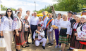 Dorin Recean și Ilie Bolojan au gustat din bucate alese, au făcut fotografii și au stat la vorbă cu localnicii la festivalul tradițiilor din satul Horești - VIDEO