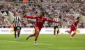 Liverpool, învingătoare la Newcastle printr-un gol marcat în mintutul 100 de un jucător în vârstă de 16 ani - VIDEO