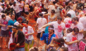 Zeci de mii de oameni din întreaga lume s-au „bătut” cu roșii în Spania. Imagini spectaculoase de la celebrul festival Tomatina 2025 - VIDEO