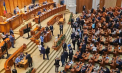 Prima moțiune de cenzură din cele 4 împotriva Guvernului României a picat. Dezbaterile din Parlament continuă pe următoarele 3 moțiuni - VIDEO
