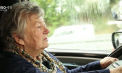 O femeie de 76 de ani din Germania se poate lăuda cu titlul de cea mai în vârstă șoferiță de camion. Aceasta spune că pleacă pe traseu din plăcere, dar și pentru că pensia este mică - VIDEO
