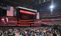 Peste 200.000 de persoane au umplut stadionul din Glendale pentru a comemora viața lui Charlie Kirk, în ciuda capacității limitate - VIDEO