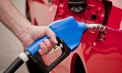 Vești bune pentru șoferi: Carburanții se ieftinesc. Noile prețuri stabilite de ANRE pentru benzină și motorină - FOTO