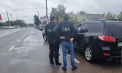 Un bărbat - reținut, după ce a fost prins în flagrant în timp ce prima mită pentru perfectarea unui permis de conducere. CNA vine cu detalii - FOTO