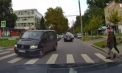 Un șofer n-a cedat trecerea pietonilor pe zebră, pe o stradă din capitală. Poliția a identificat conducătorul - VIDEO