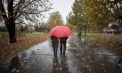 Cer noros și ploi slabe. Cum va fi vremea astăzi, dar și în următoarele zile. Prognoza meteo