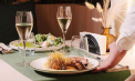 O seară exclusivistă, la un restaurant din centrul capitalei! Speakerii internaționali de la Business Forum III au fost impresionați de ospitalitatea moldovenească: „Sunt pentru prima dată, dar cred că o să mai revin” - VIDEO
