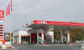 Lukoil își vinde activele internaționale după sancțiunile impuse de SUA: incertitudini pentru Republica Moldova, unde compania controlează un sfert din piața carburanților - VIDEO